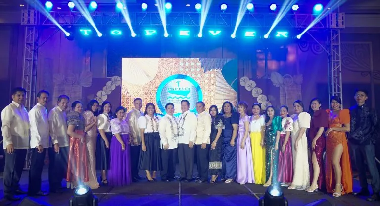 The Top Ever Marine community celebrating its 25th anniversary